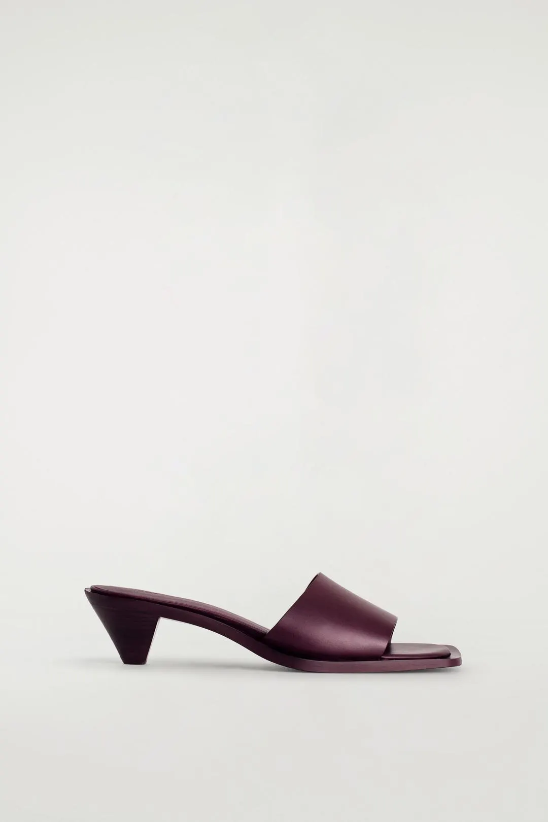 Кожаные мюли с квадратным мысом и каблуком kitten heel, COS
