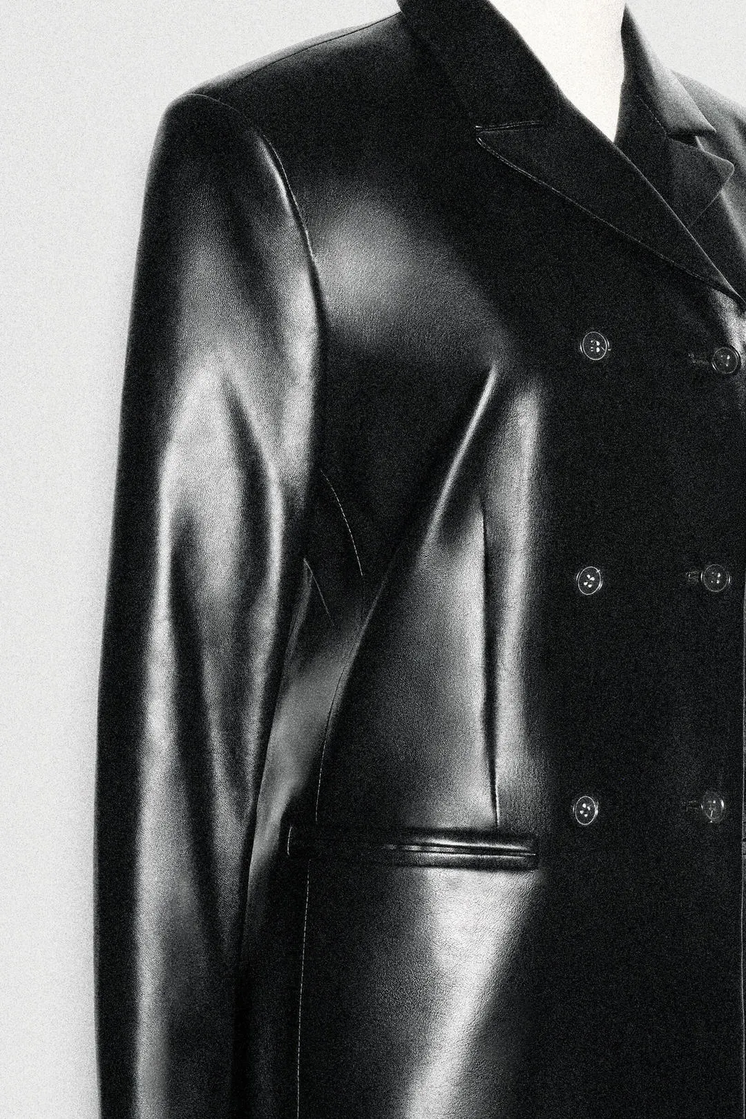 Пиджак двубортный стандартного кроя из кожи, COS