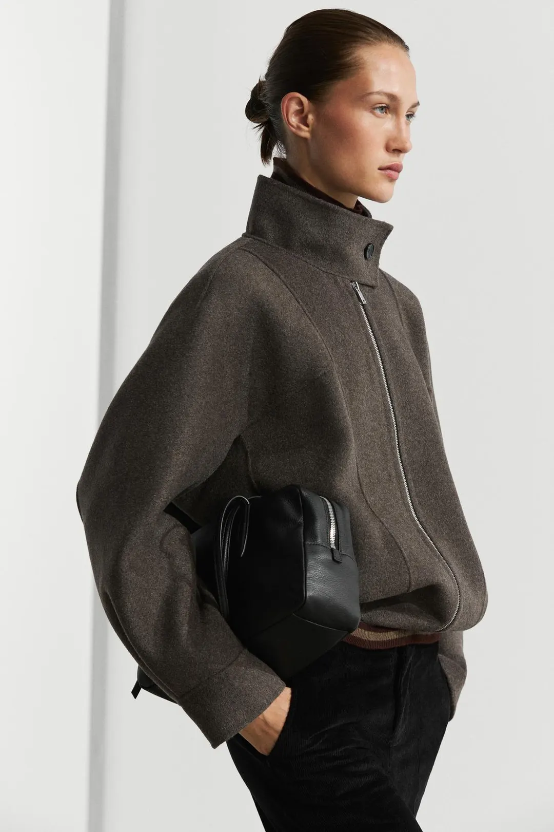 Брюки вельветовые расклешенные, Massimo Dutti