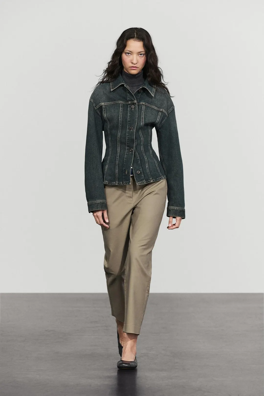 Брюки кроя carrot из 100% хлопка, Massimo Dutti