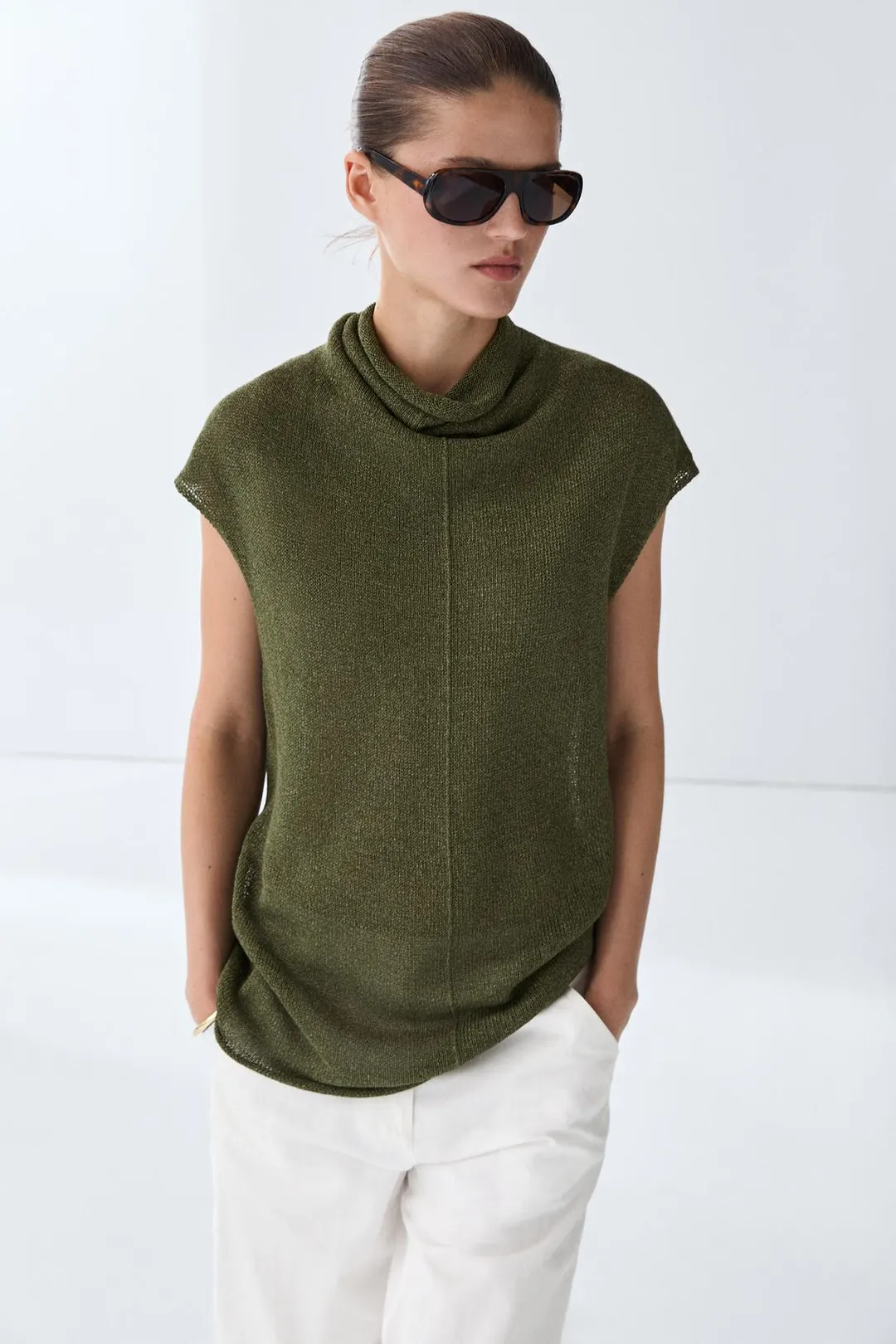 Вязаный топ с драпировкой и высоким воротником, Massimo Dutti