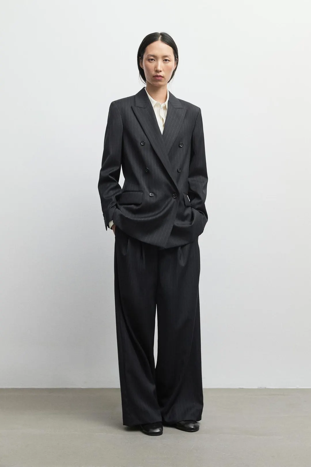 Брюки в тонкую полоску из шерсти, Massimo Dutti