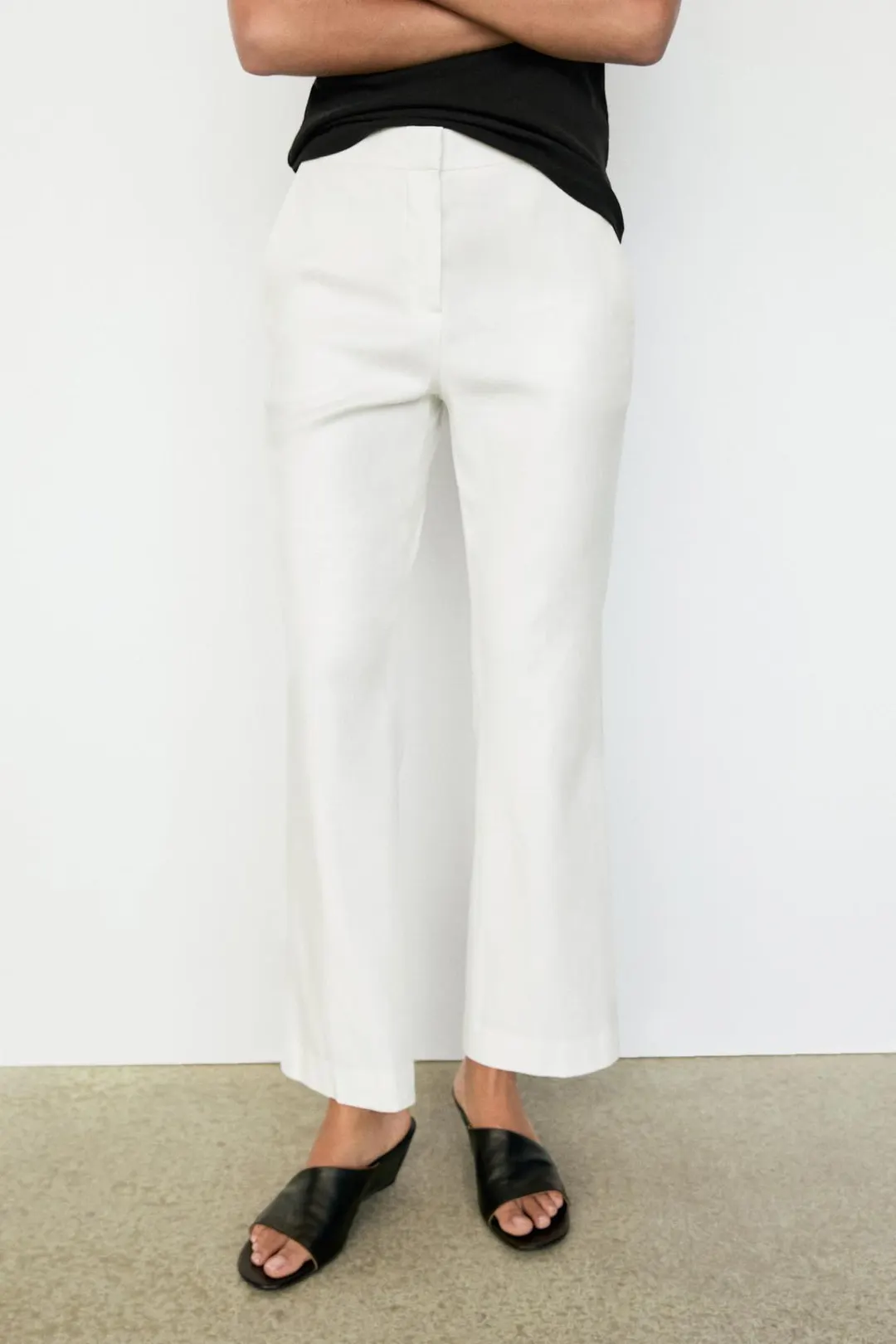 Льняные брюки с легким клешем, Massimo Dutti