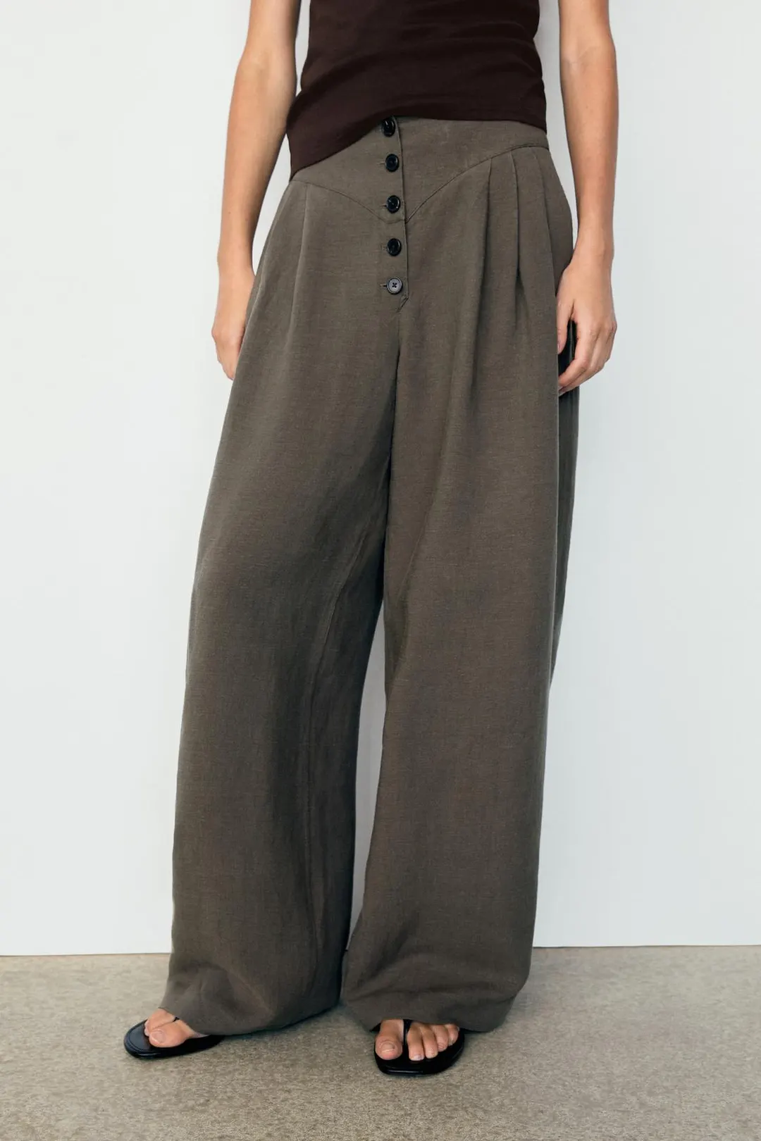 Брюки со складками из льняной смеси, Massimo Dutti