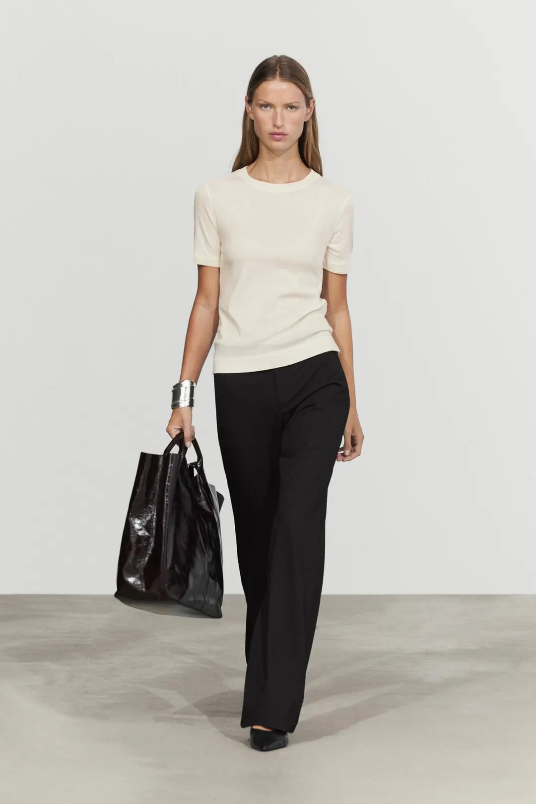 Брюки прямого кроя из технологичной ткани, Massimo Dutti