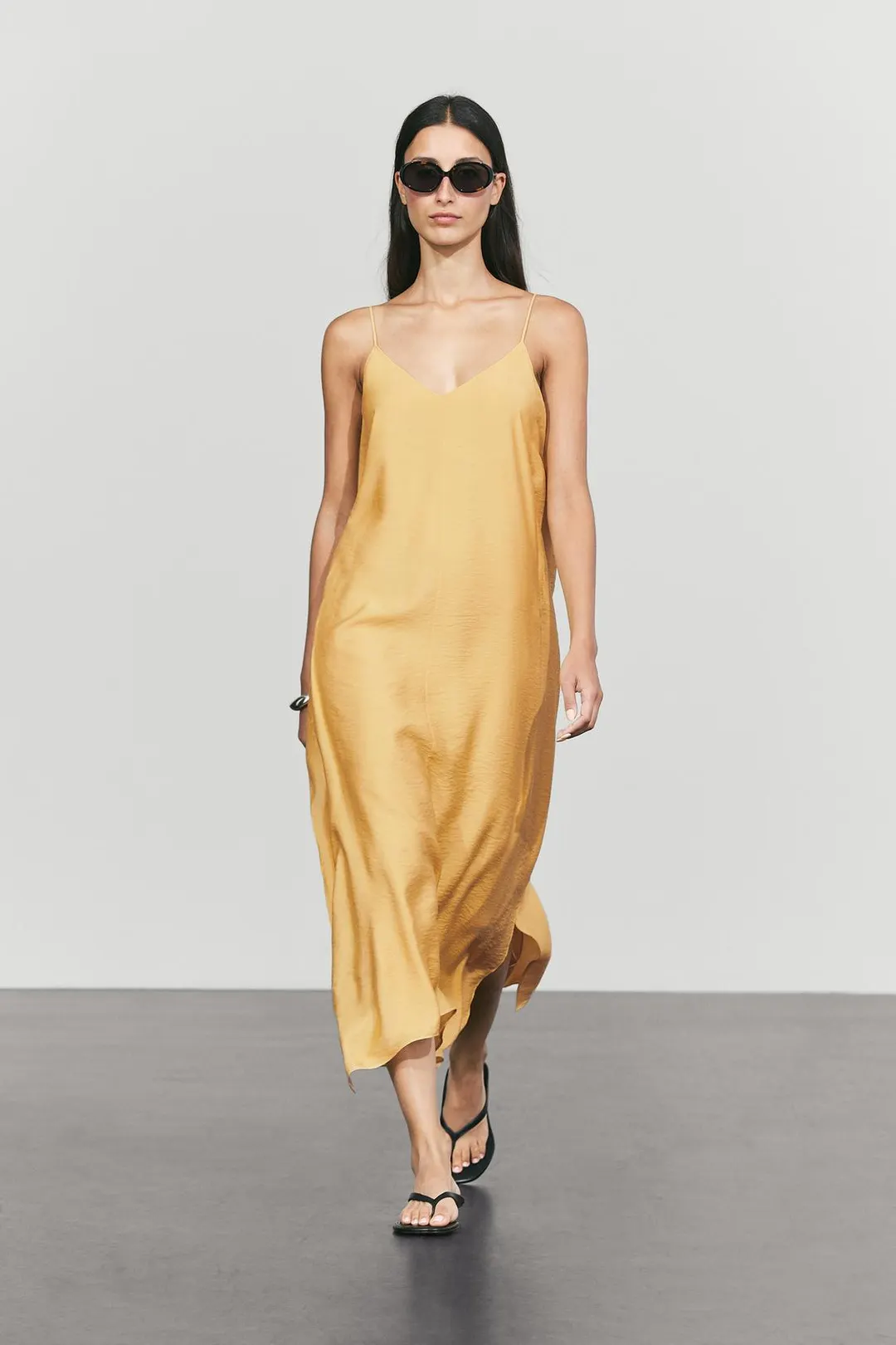 Платье-комбинация из струящейся ткани с оборками, Massimo Dutti