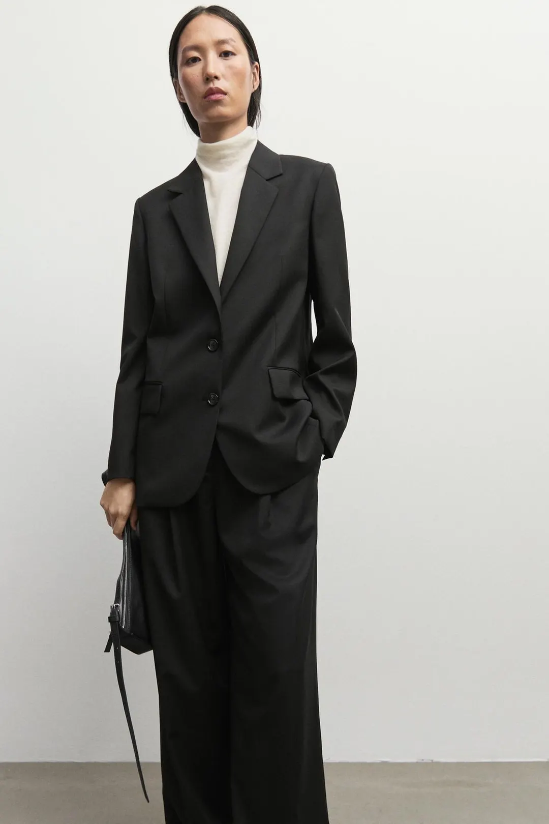 Брюки со складками из особо тонкой шерсти, Massimo Dutti
