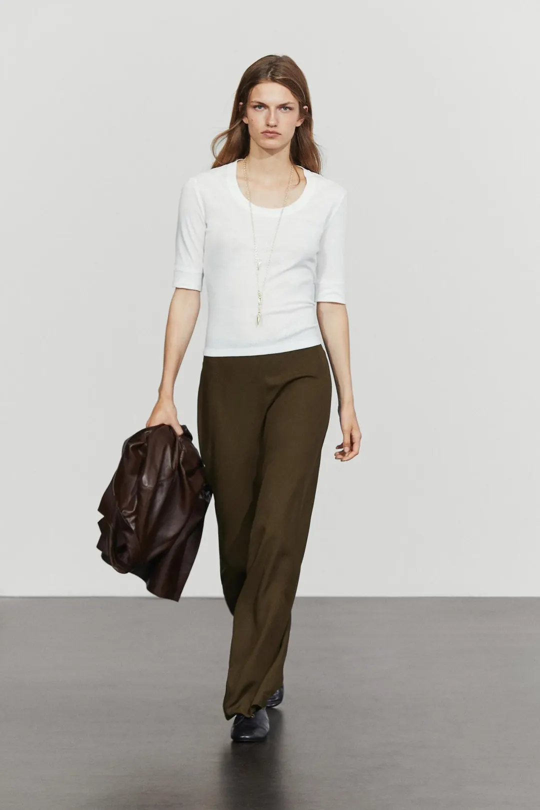 Брюки свободного кроя из струящейся ткани, Massimo Dutti