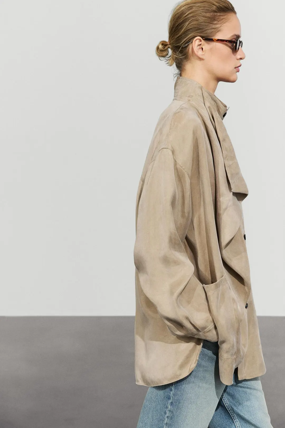 Рубашка с запахом и высоким воротником, Massimo Dutti