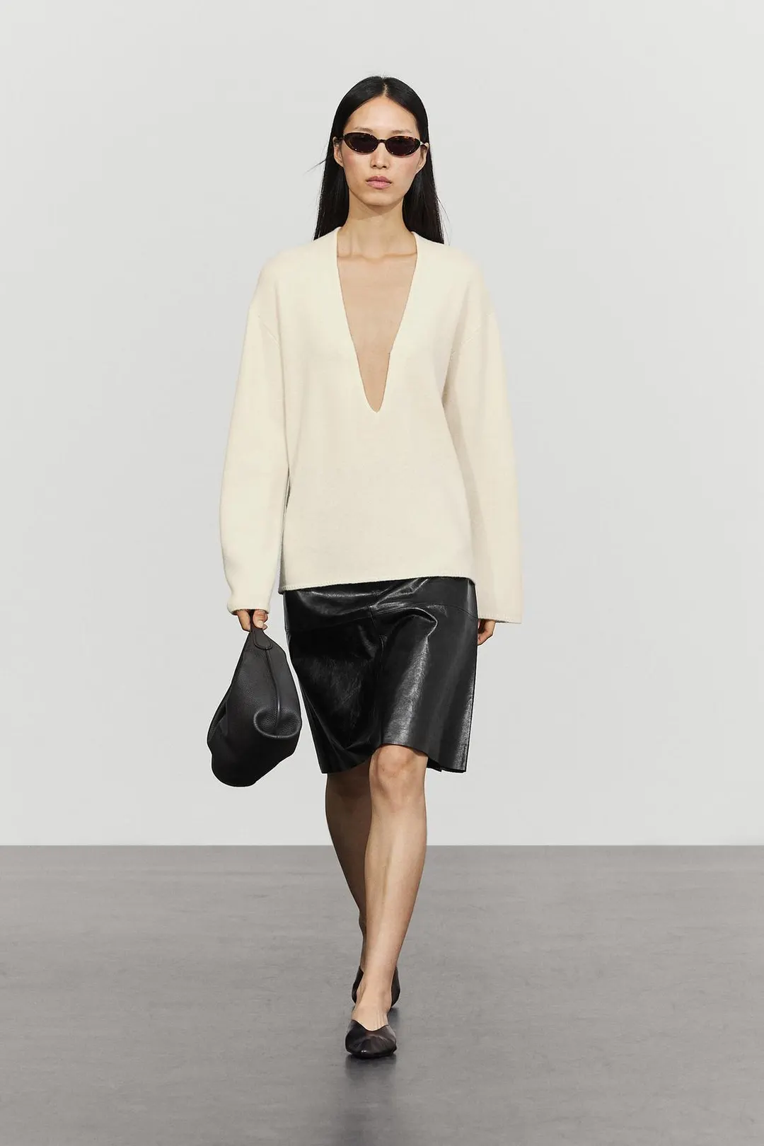 Свитер вязаный с V-образным вырезом из смесовой шерсти, Massimo Dutti