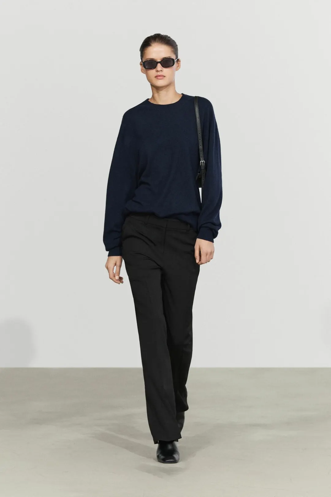 Брюки расклешенные эластичные из смесовой шерсти, Massimo Dutti