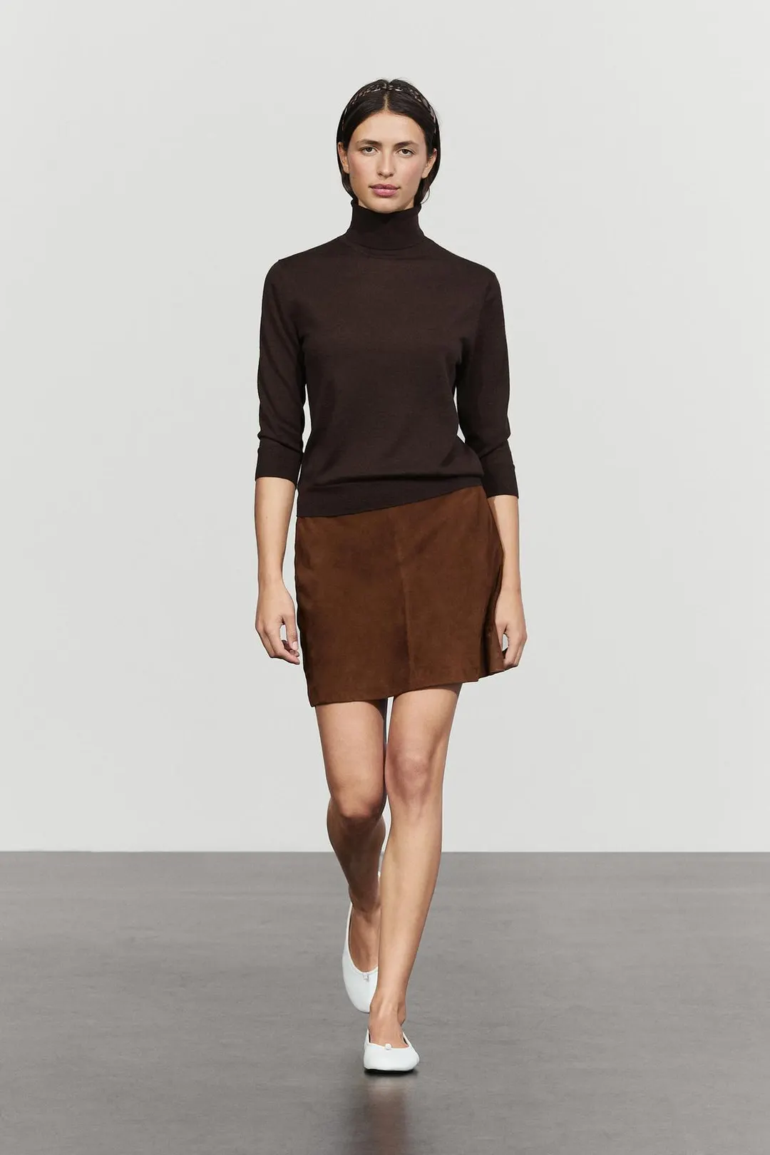 Мини-юбка из замши, Massimo Dutti