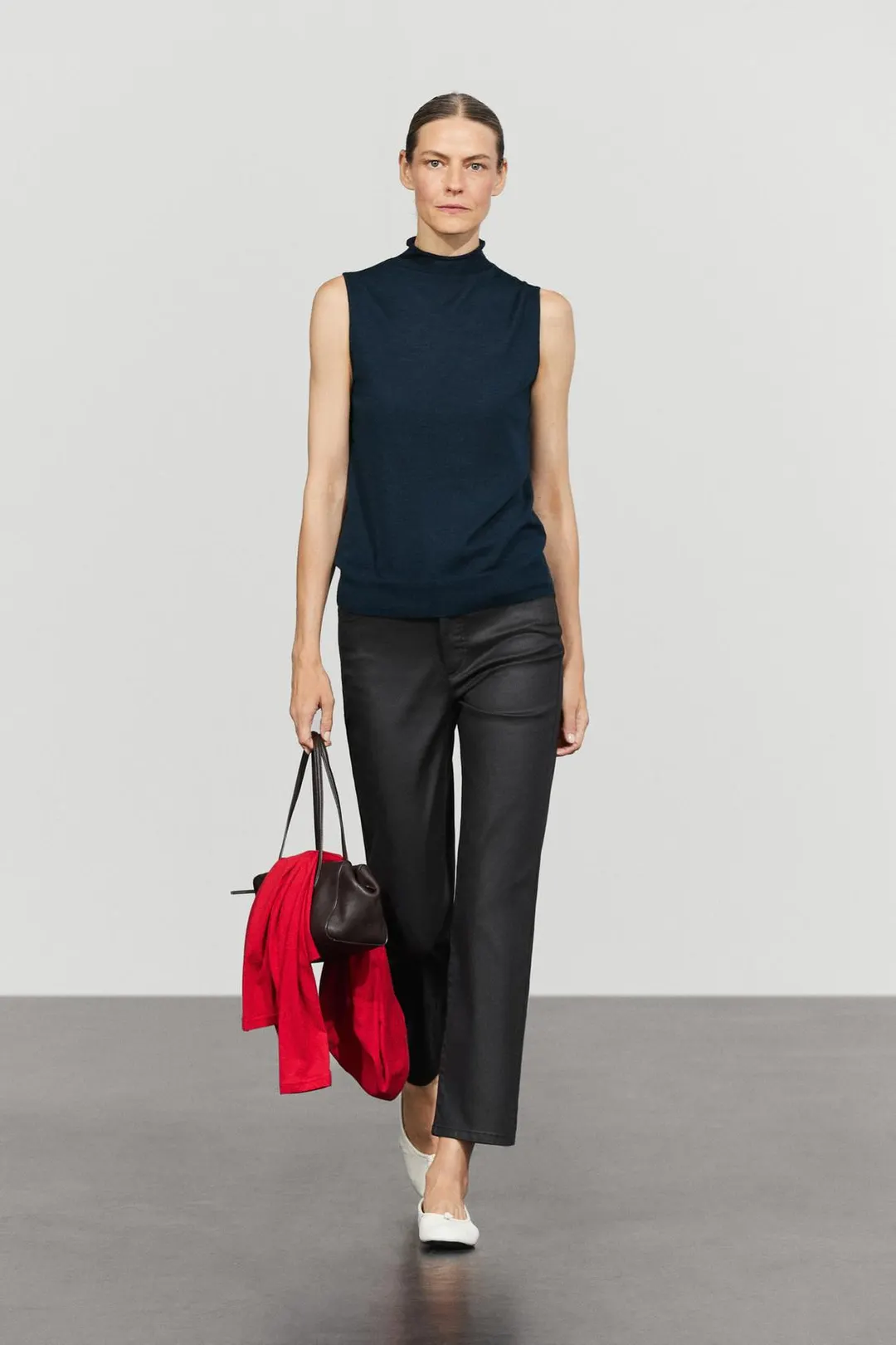 Брюки прямого кроя с вощеным покрытием, Massimo Dutti