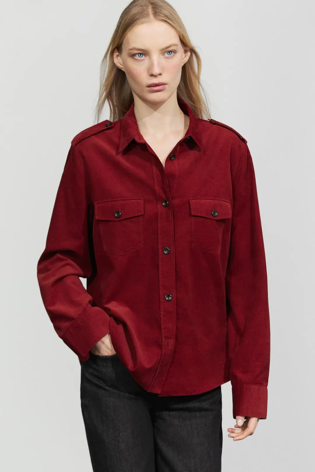 Рубашка из 100% хлопкового микровельвета с карманами, Massimo Dutti