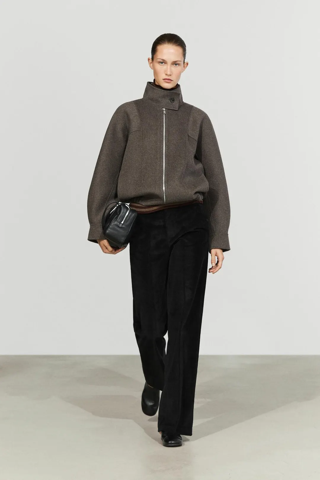 Брюки вельветовые расклешенные, Massimo Dutti