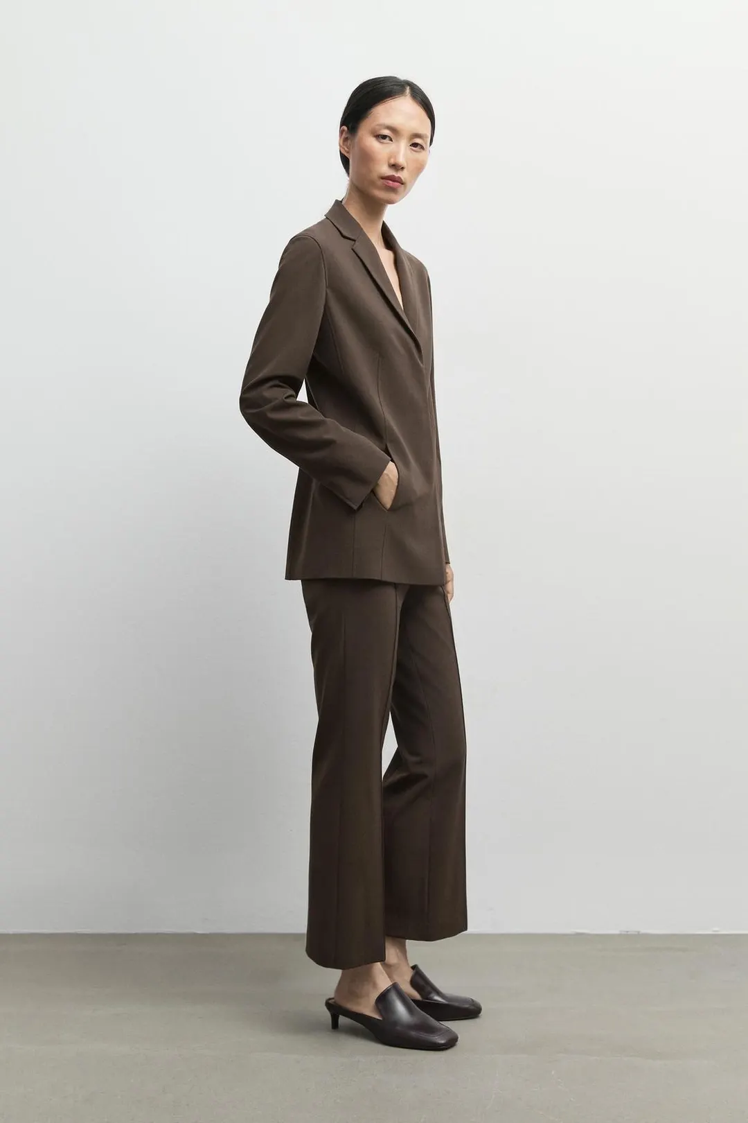 Расклешенные брюки из смесовой шерсти, Massimo Dutti