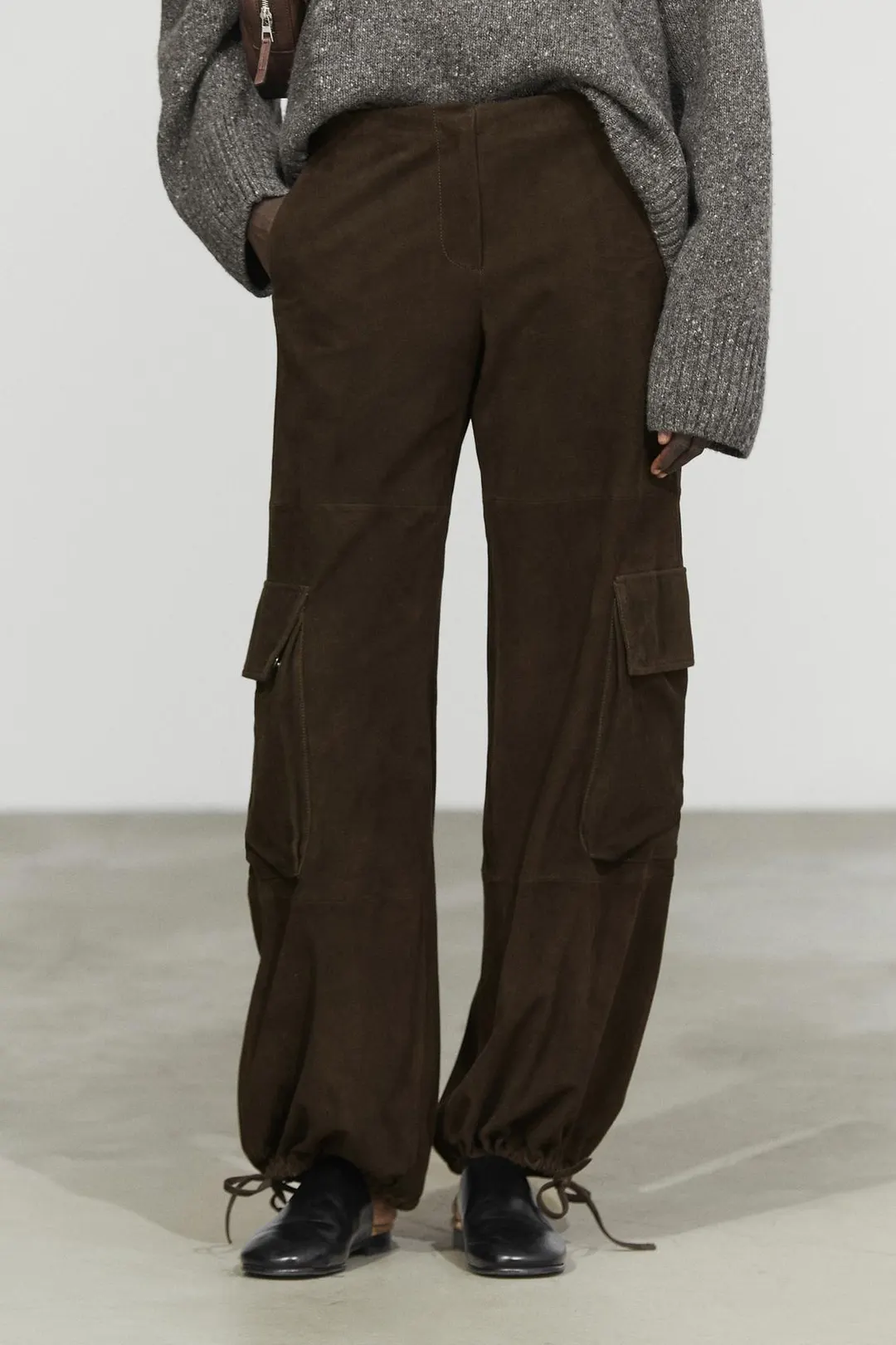 Брюки карго с отделкой низа из натуральной замши, Massimo Dutti