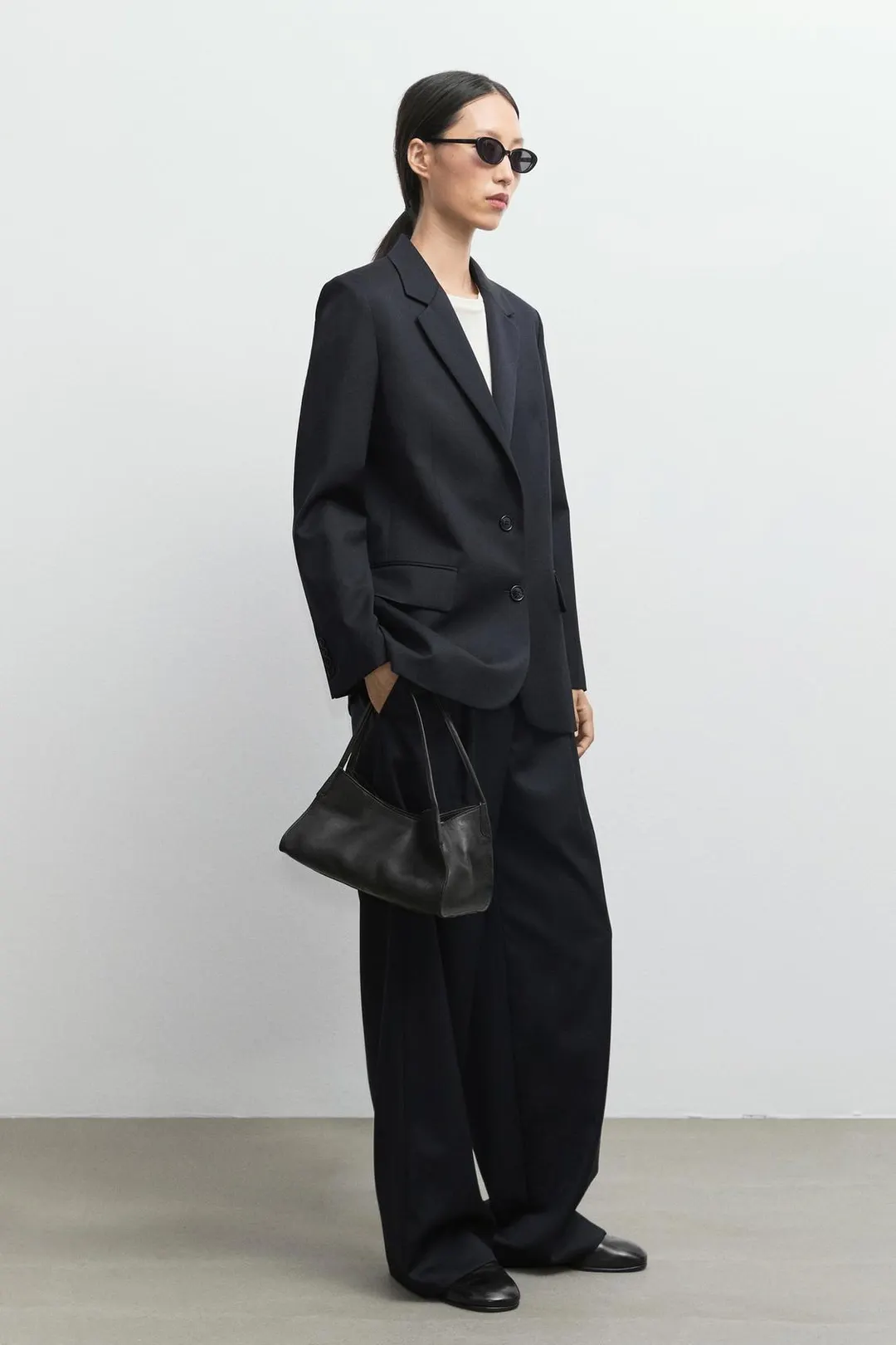 Брюки со складками из особо тонкой шерсти, Massimo Dutti