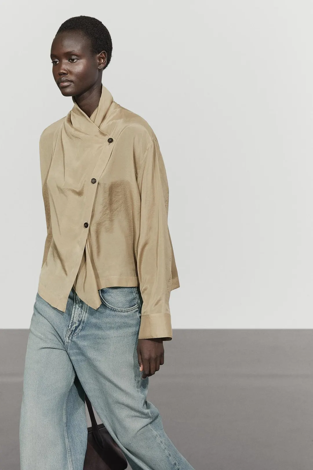 Блузка с запахом на шее, Massimo Dutti