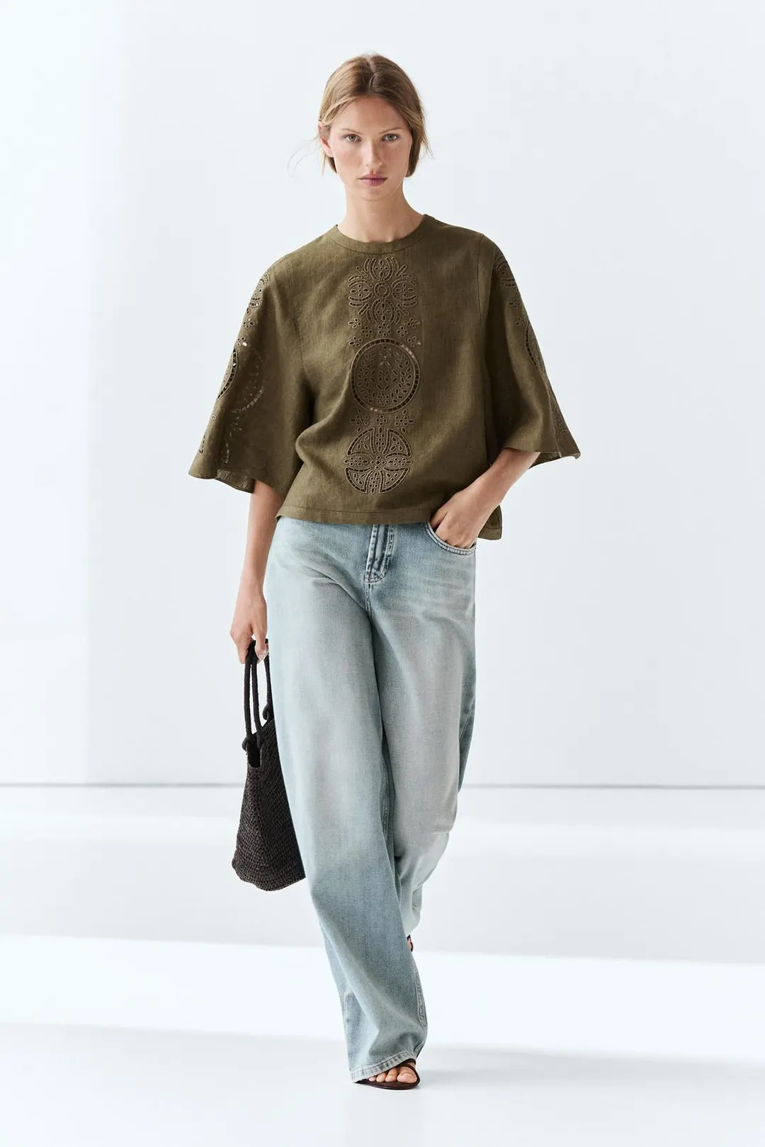 Блузка из смесового льна с вышивкой, Massimo Dutti