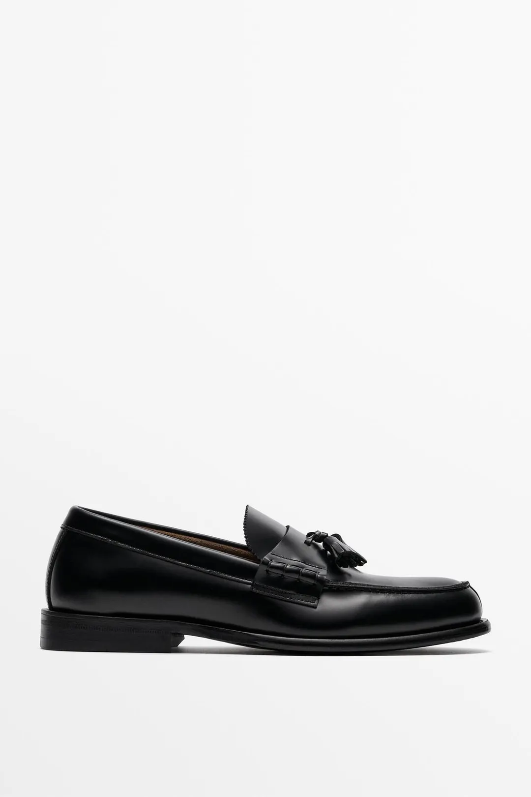Лоферы кожаные с кисточками, Massimo Dutti