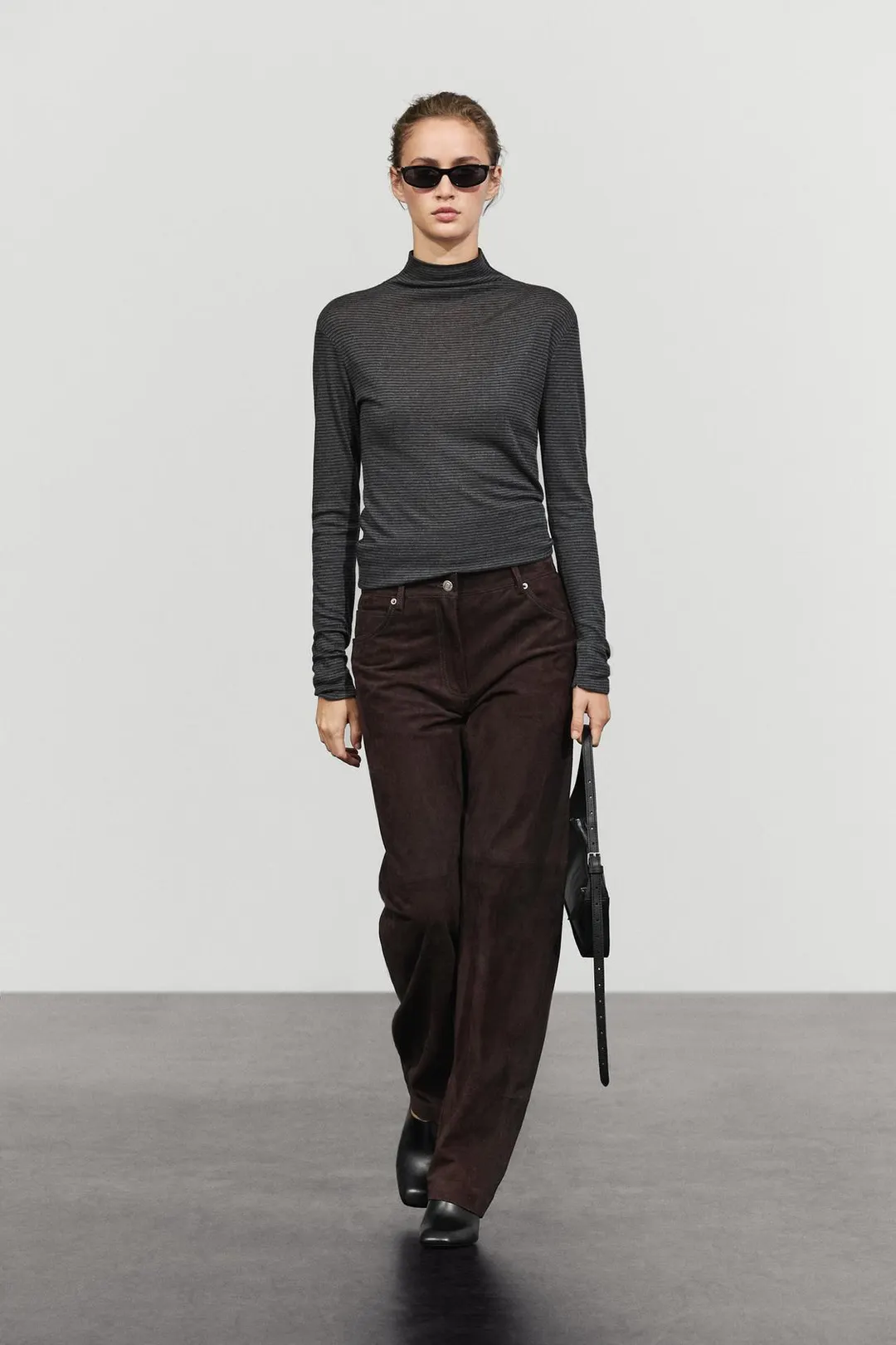 Брюки из замши, Massimo Dutti