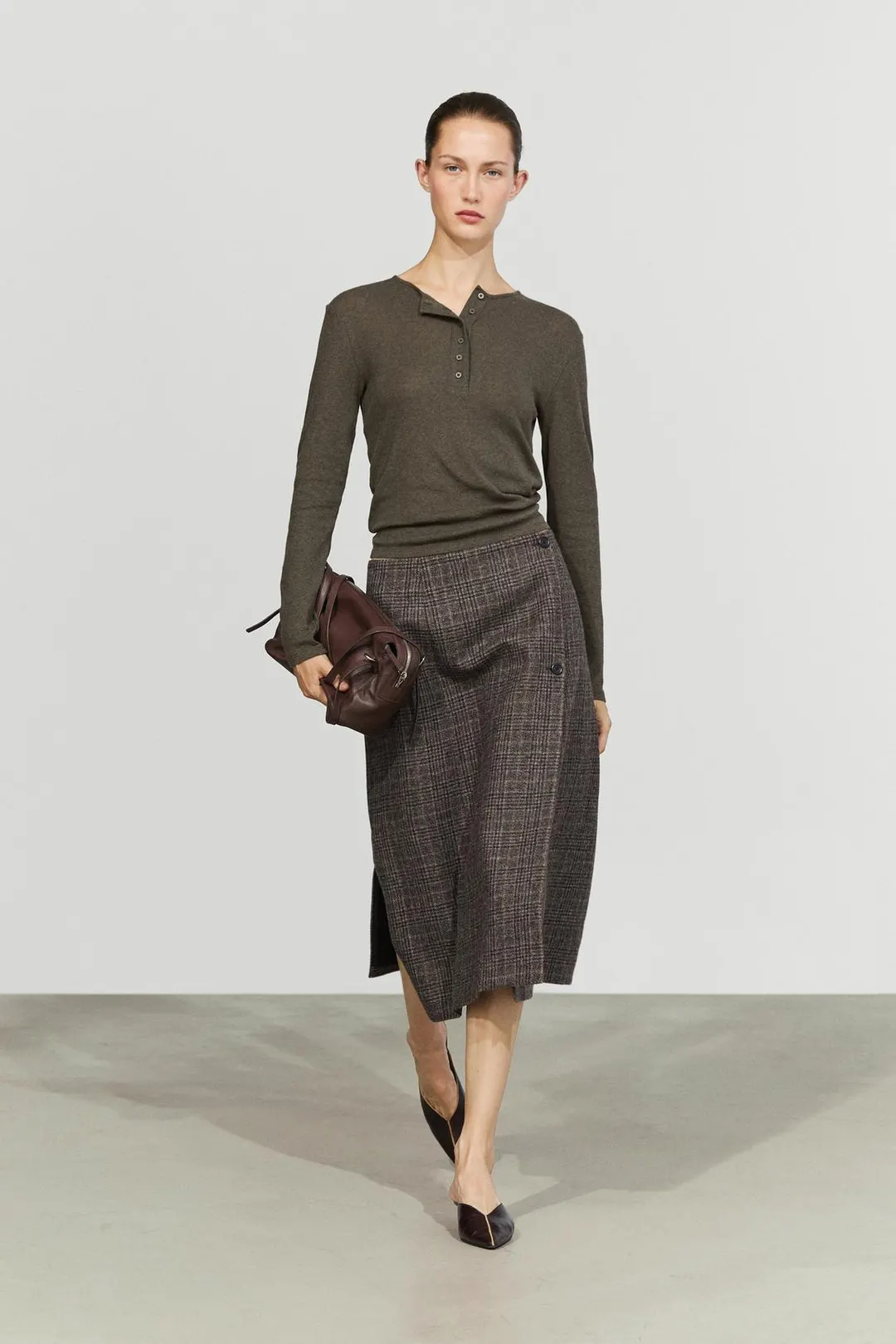 Юбка миди с запахом и пуговицами, Massimo Dutti