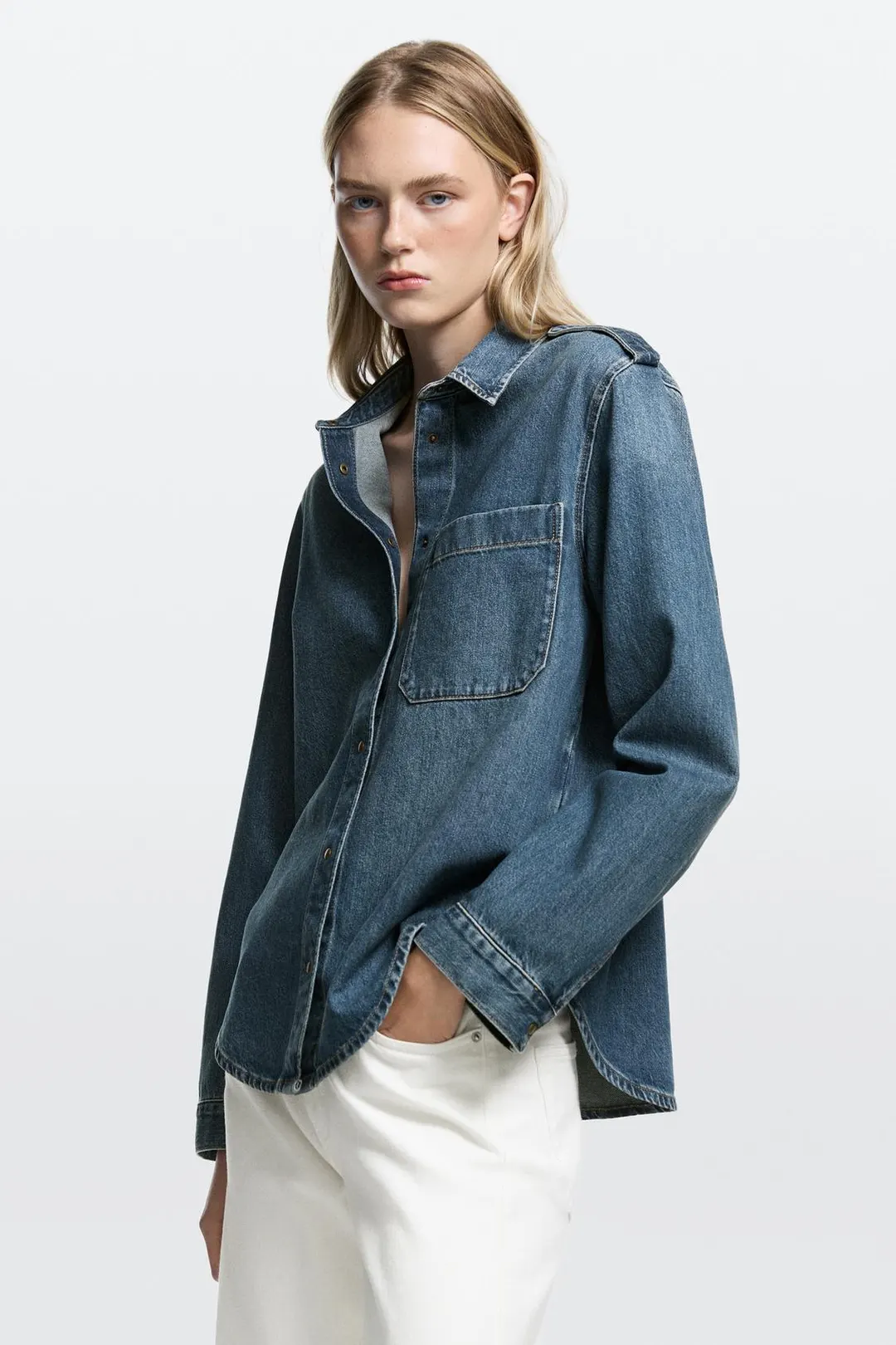Джинсовая рубашка с погонами, Massimo Dutti