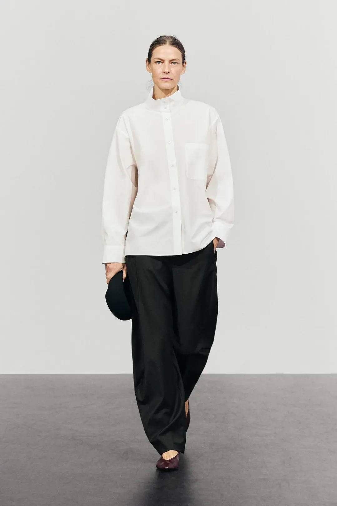 Рубашка из поплина с воротником-стойкой и карманом, Massimo Dutti