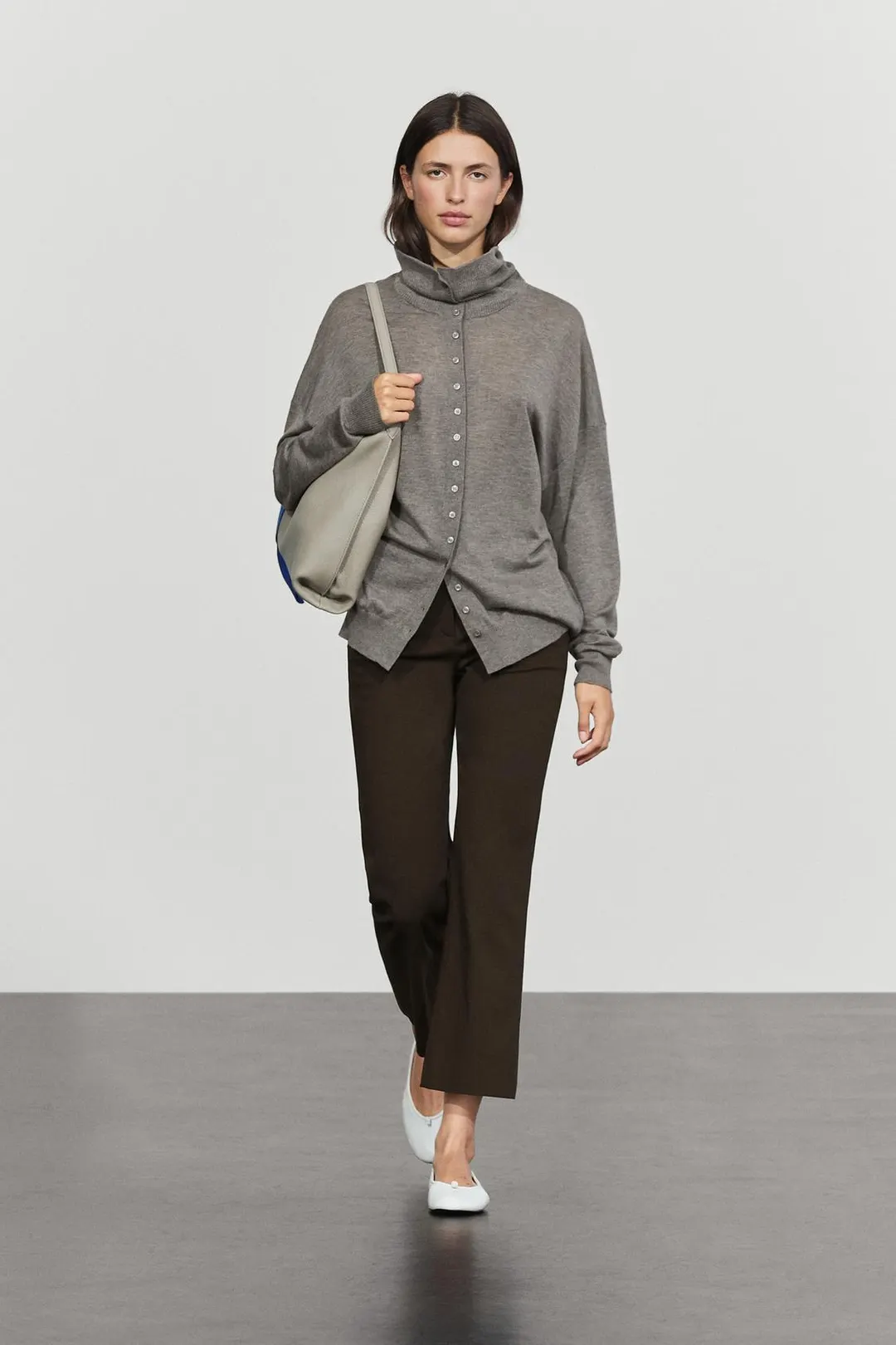 Эластичные брюки с расклешенным низом, Massimo Dutti