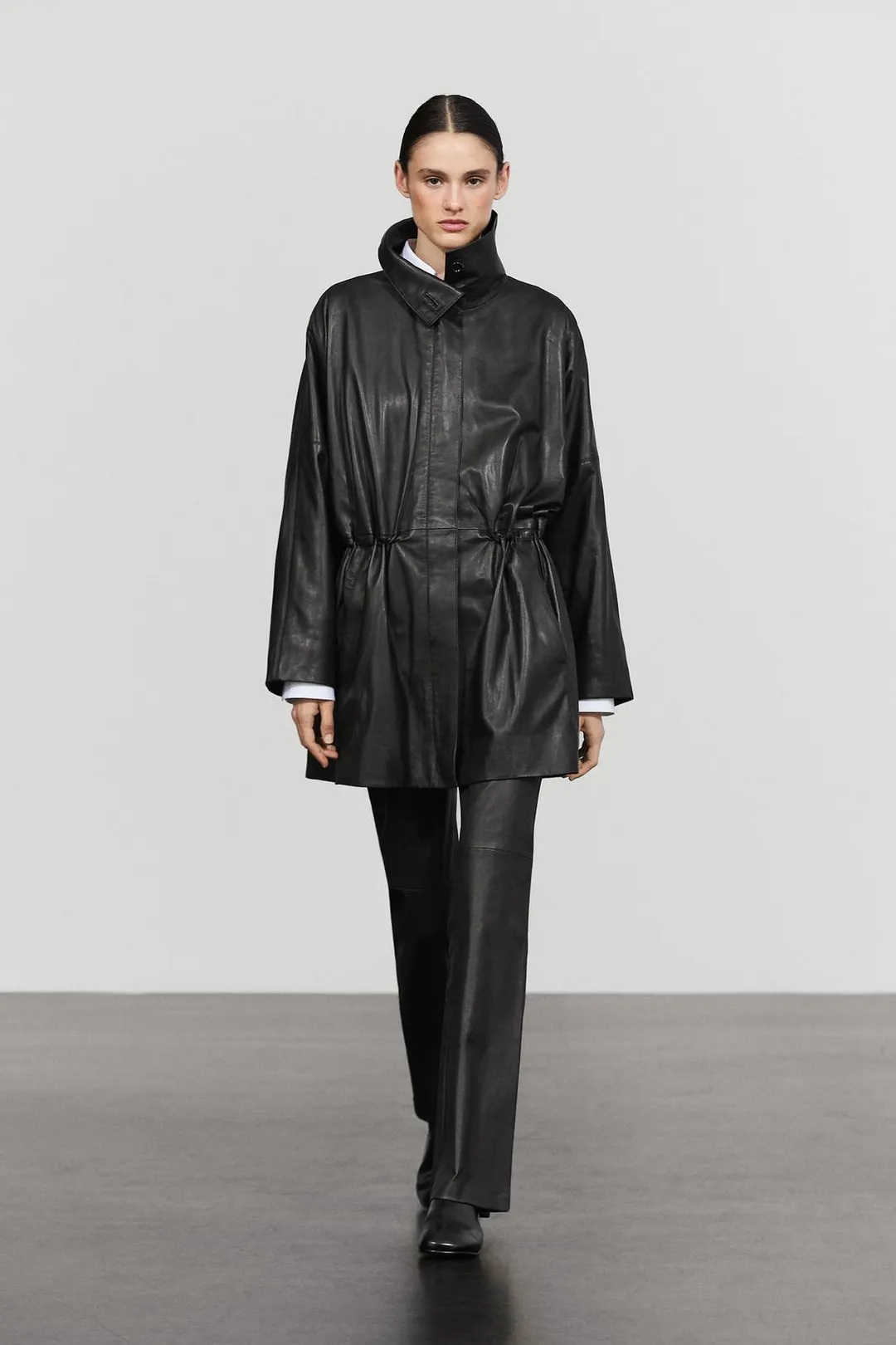 Парка из кожи наппа со сборками, Massimo Dutti