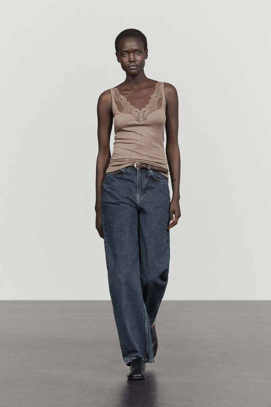 Топ на бретелях с кружевной отделкой, Massimo Dutti