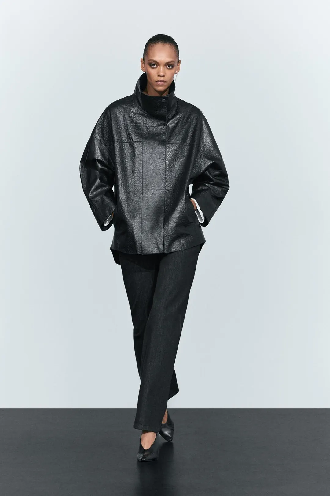 Куртка из кожи наппа с высоким воротником, Massimo Dutti