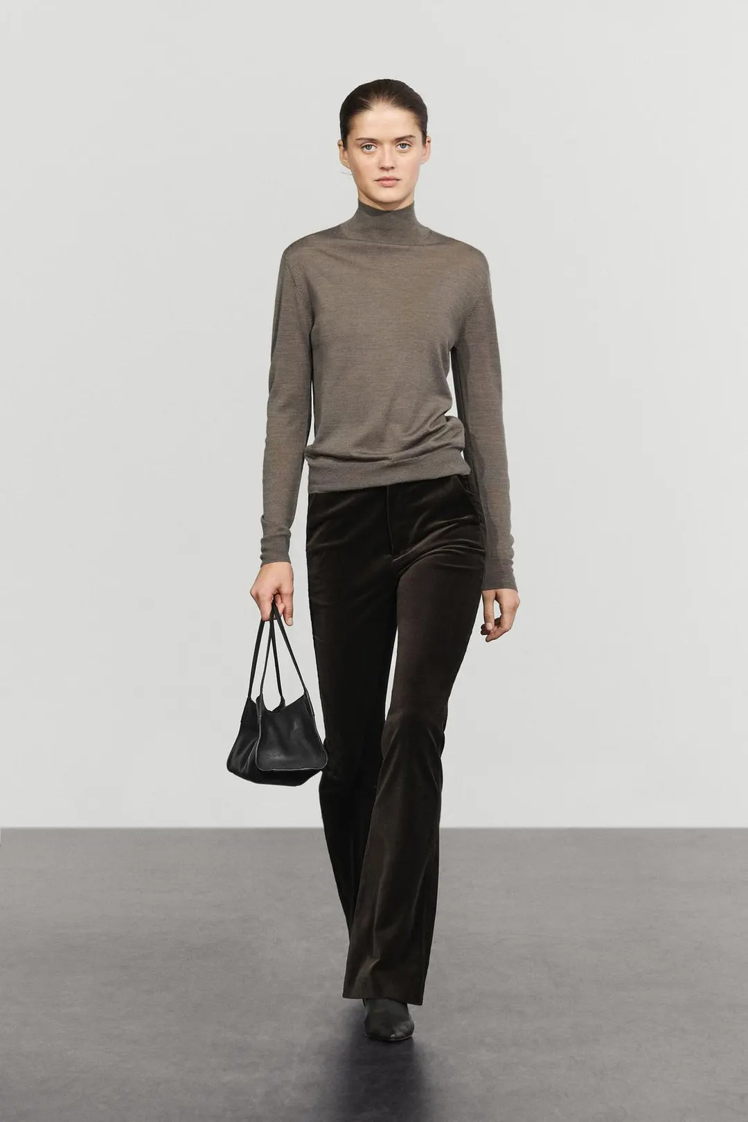 Вязаный свитер с воротником-стойкой из 100% шерсти, Massimo Dutti