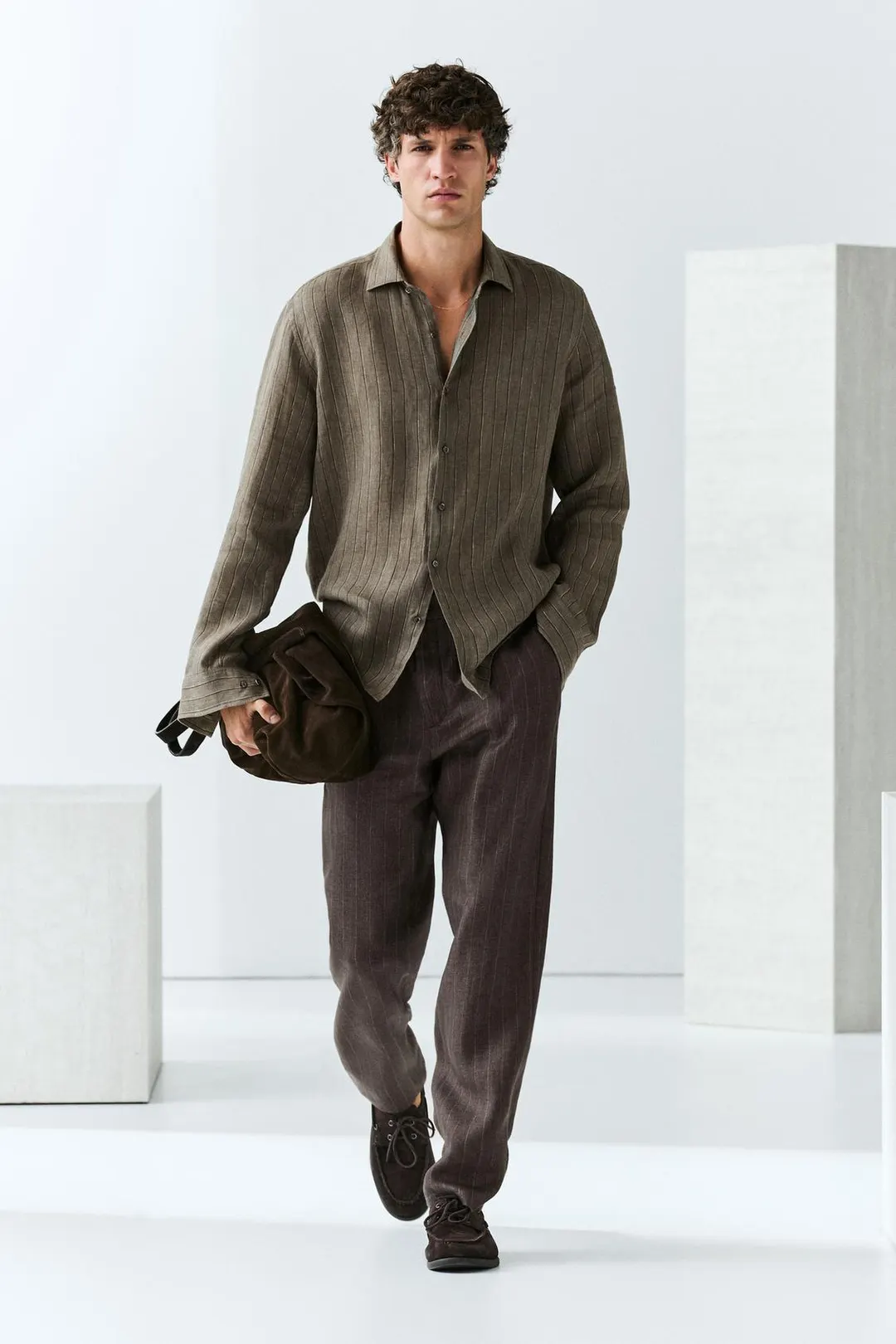 Полосатая рубашка прямого кроя из 100% льна, Massimo Dutti