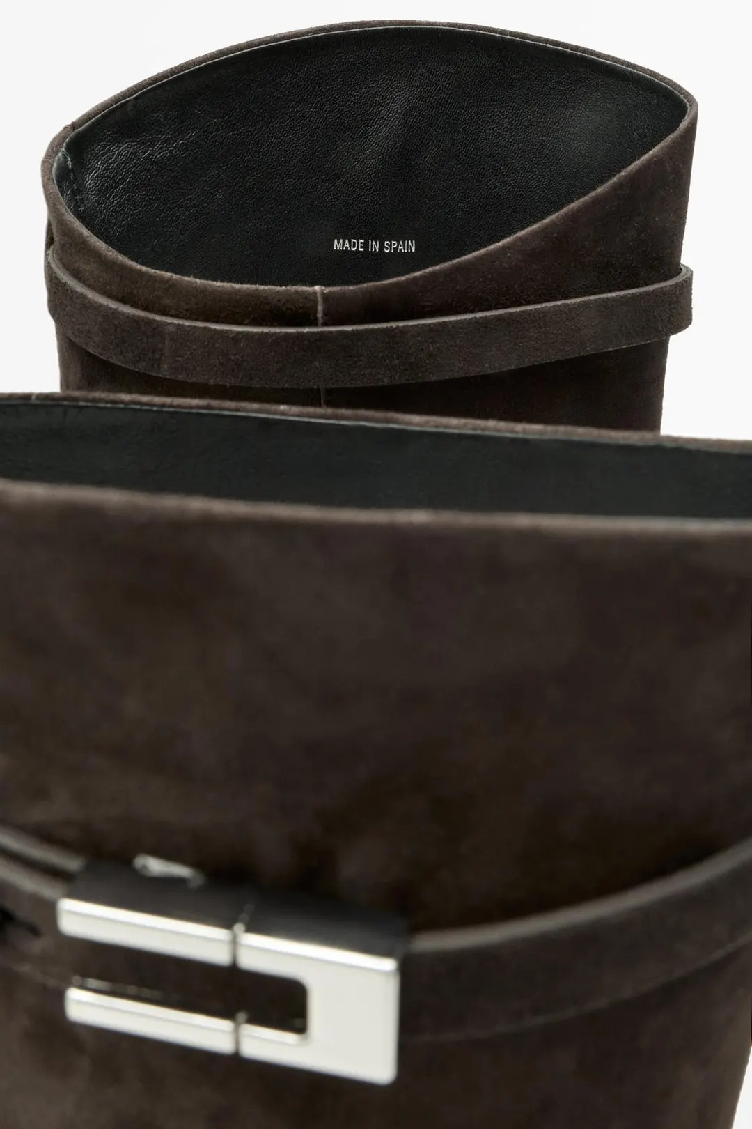 Мягкие сапоги на плоской подошве из замши — сделано в Испании, Massimo Dutti