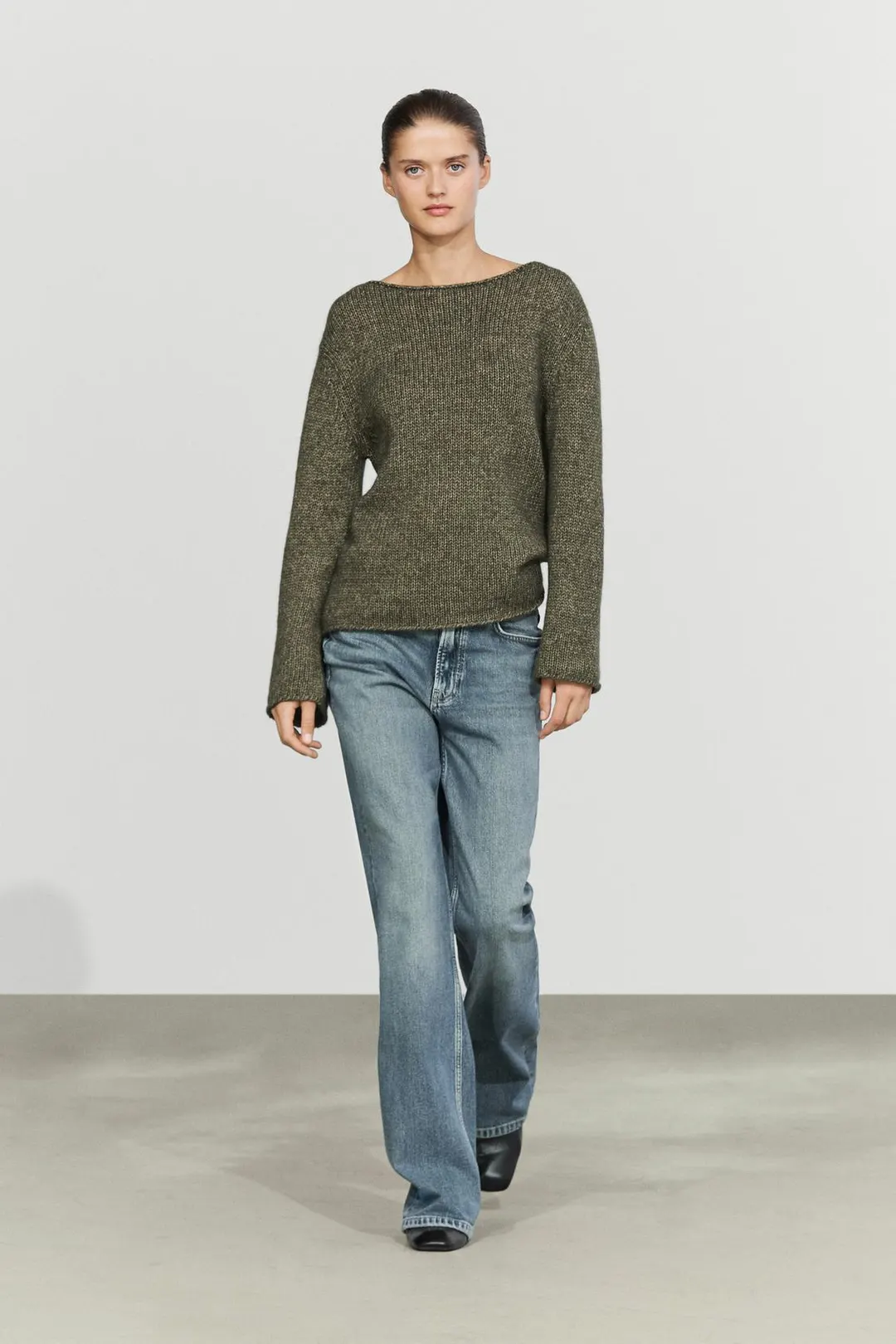 Свитер вязаный из смесовой шерсти с вырезом лодочкой, Massimo Dutti
