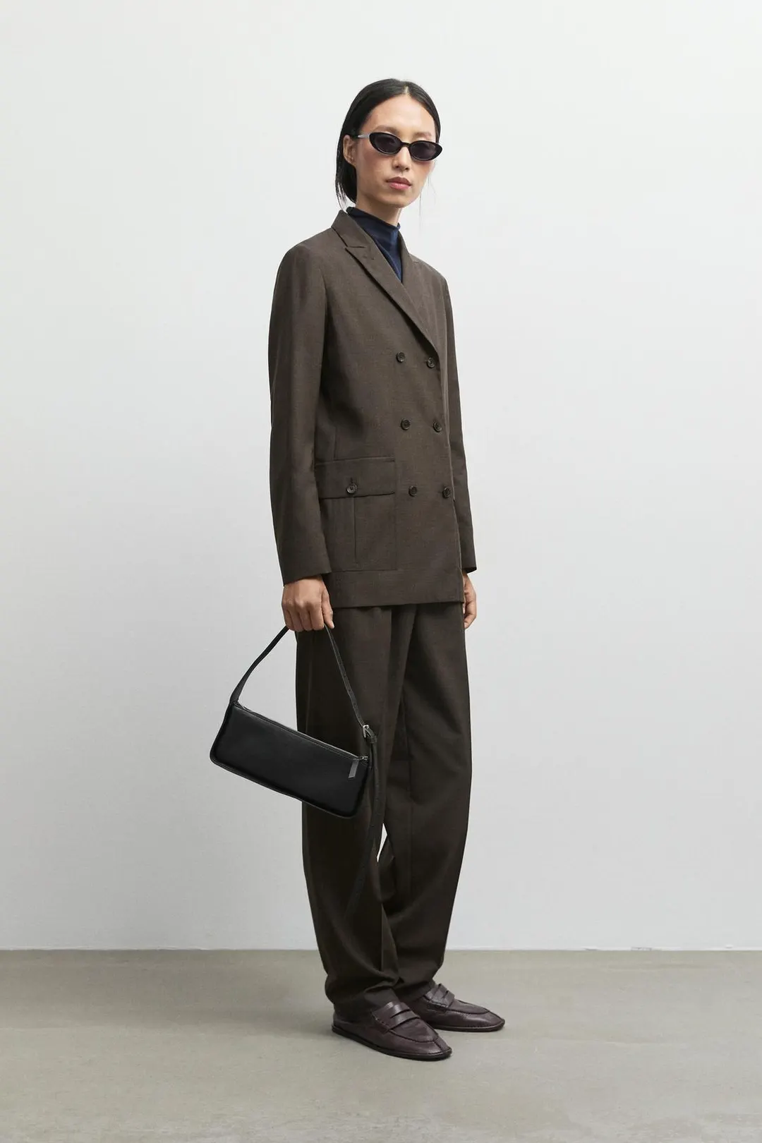 Брюки со складками из 100% тонкой шерсти, Massimo Dutti