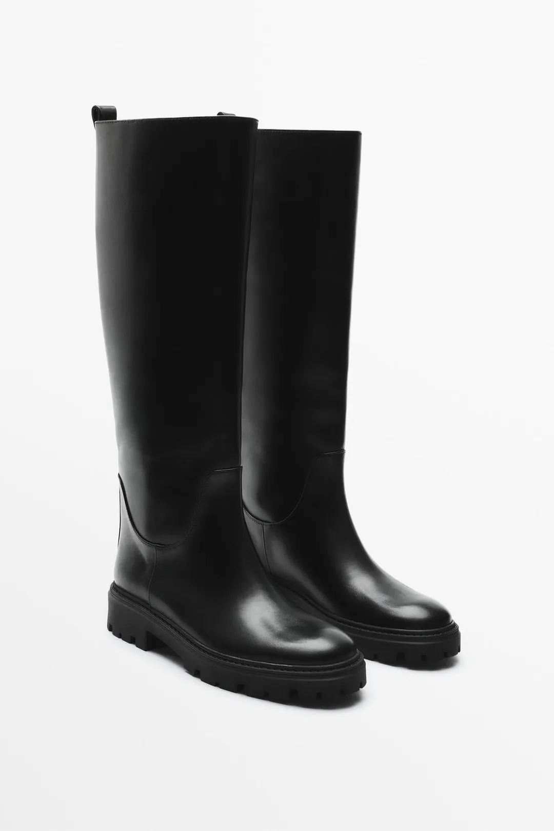 Ботинки на плоской тракторной подошве, Massimo Dutti