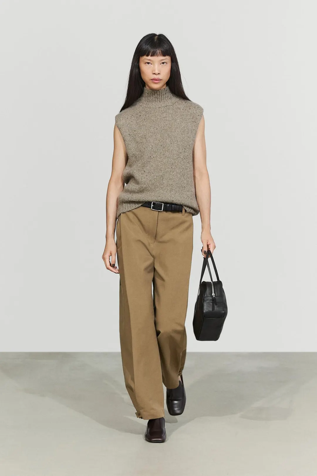 Жилет вязаный с высоким воротником, Massimo Dutti