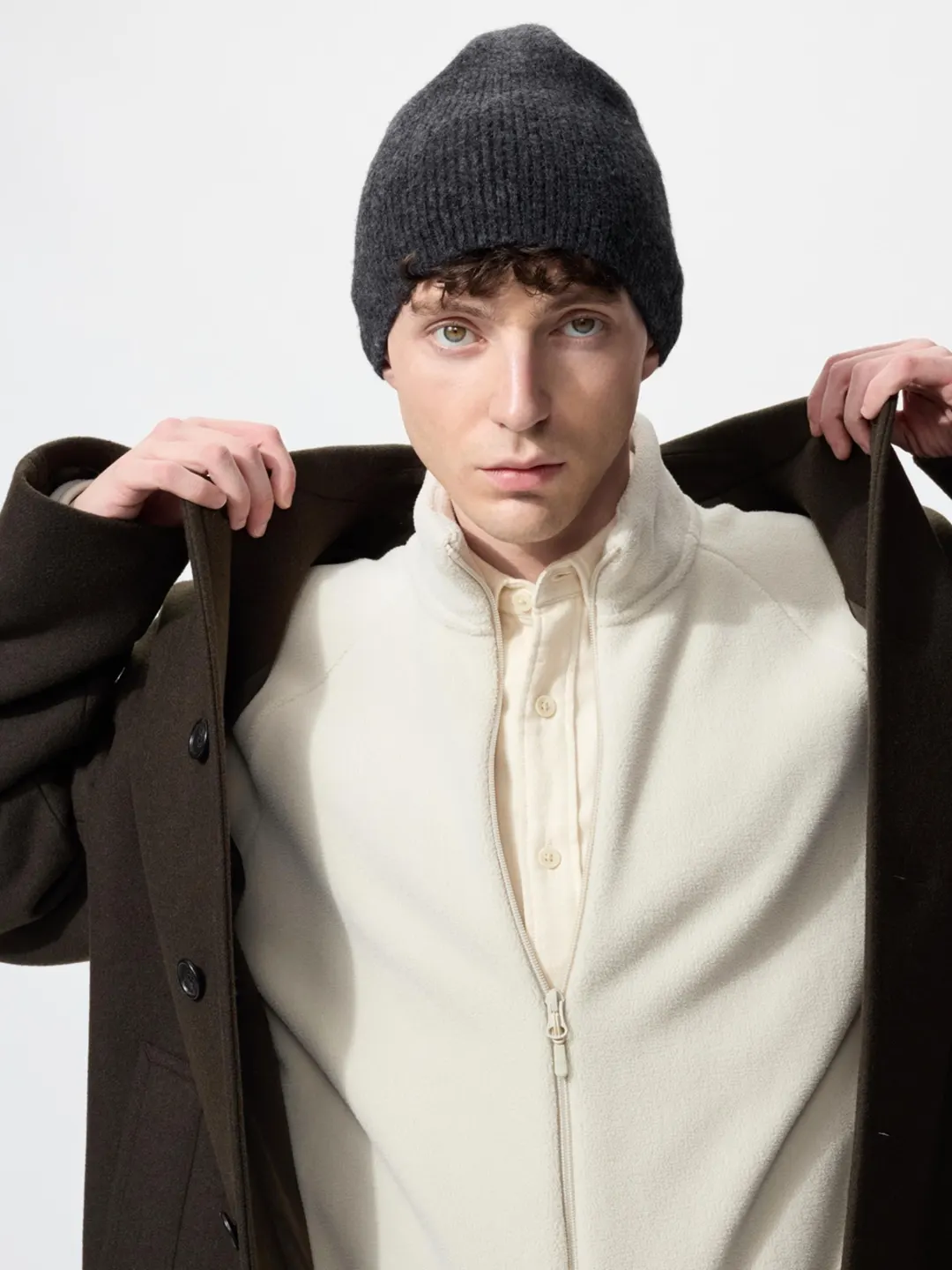 Вязаная шапка из пряжи Souffle Yarn, Uniqlo