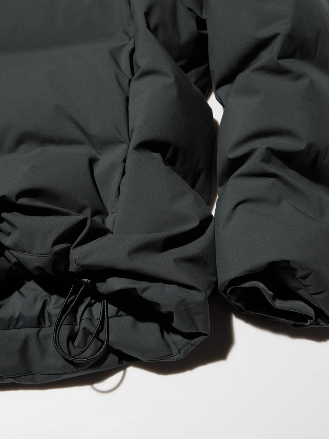 Пуховик бесшовный с капюшоном, Uniqlo