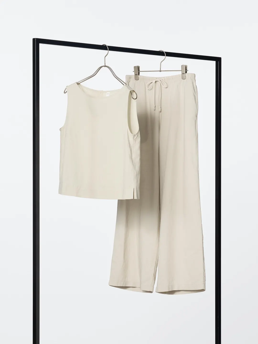 Рубашка из смесового льна без рукавов, Uniqlo