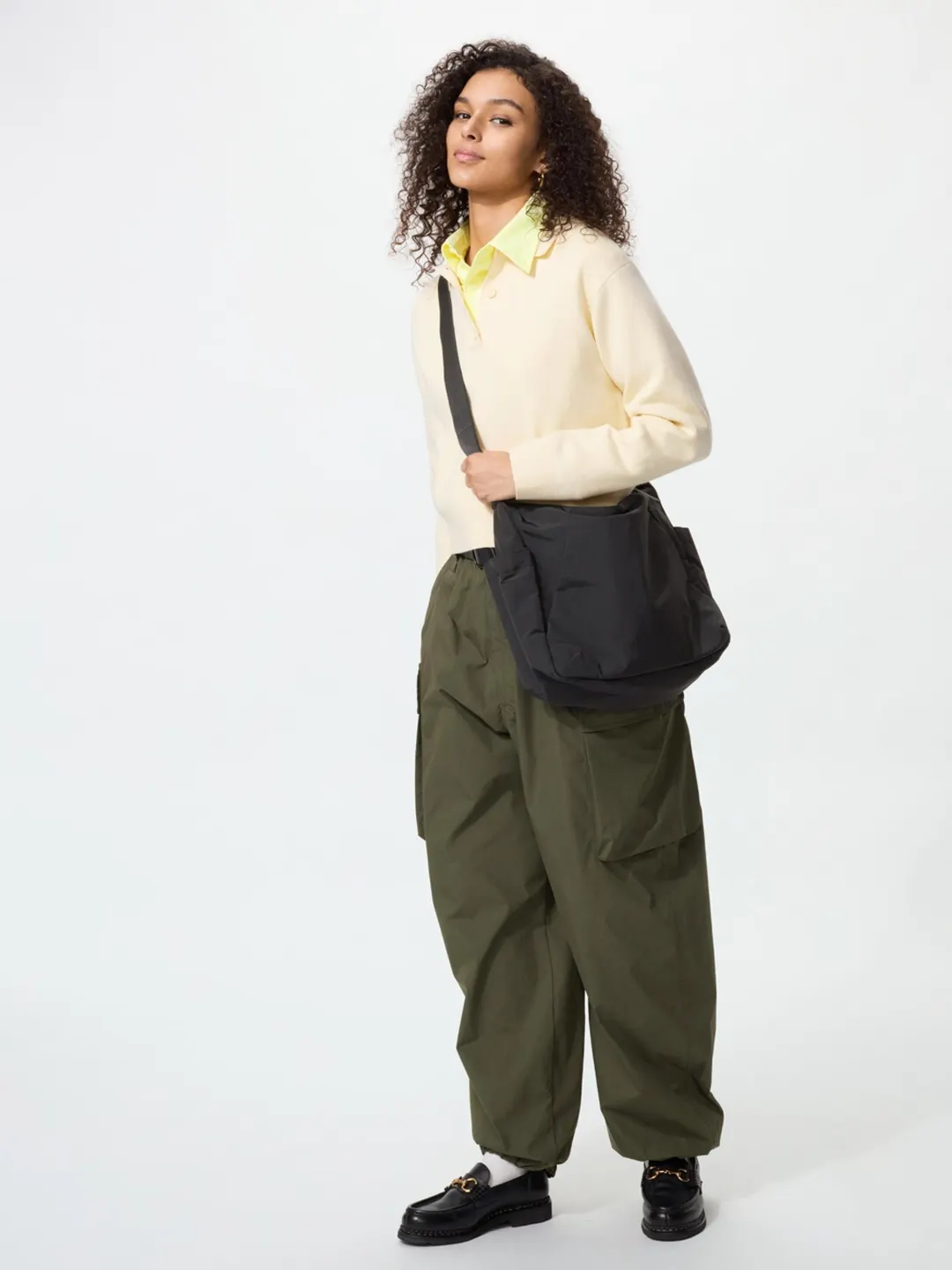 Сумка через плечо из нейлона, Uniqlo