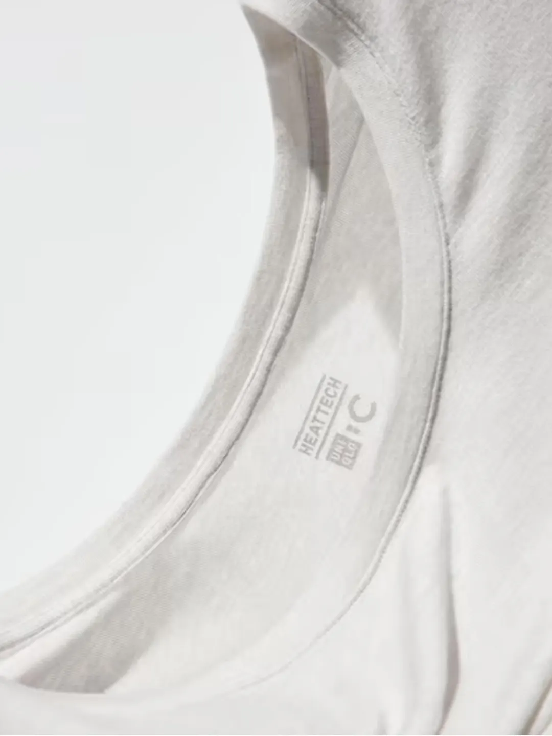 Лонгслив HEATTECH с U-образным вырезом и 9% кашемира, Uniqlo