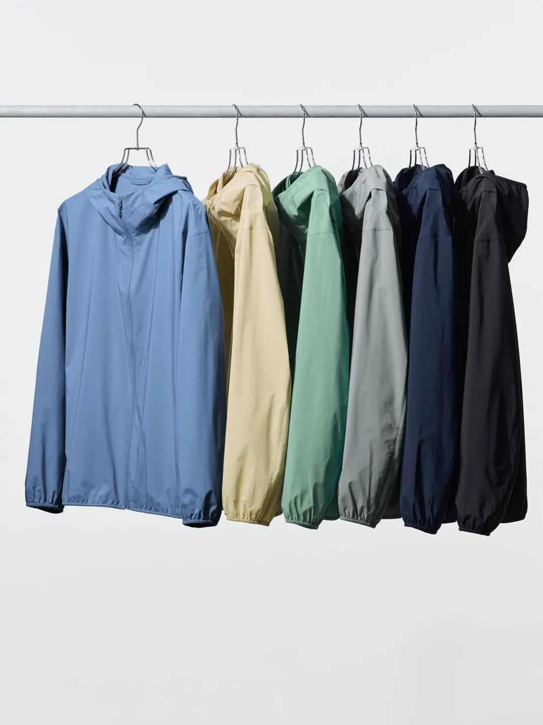 Компактная куртка с капюшоном и защитой от ультрафиолета, Uniqlo