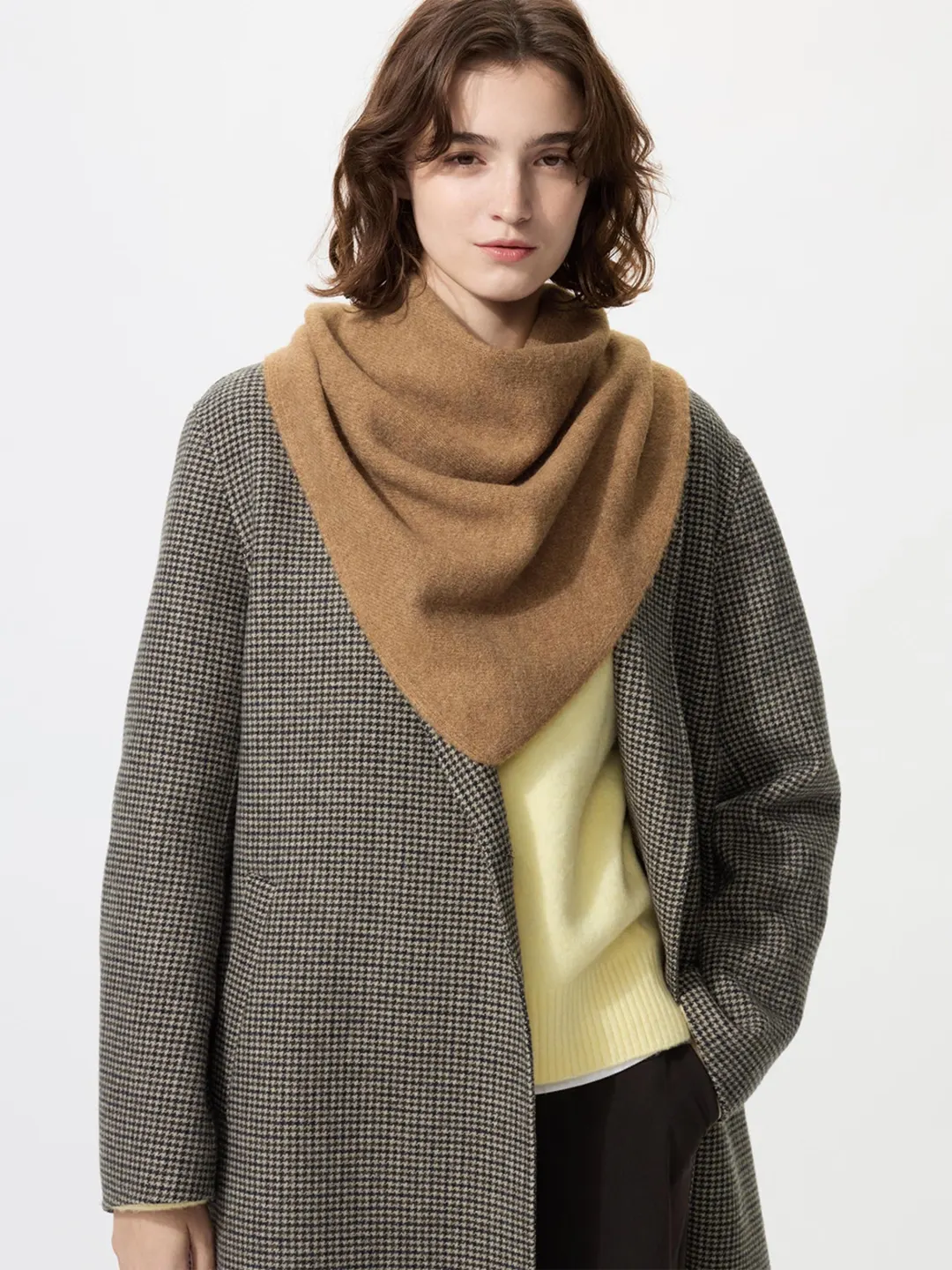 Шарф-косынка из пряжи souffle yarn, Uniqlo