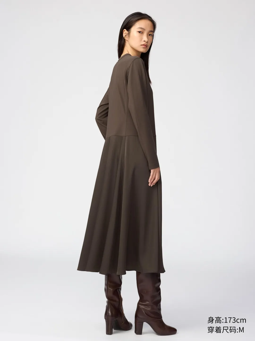Платье с атласными вставками, Uniqlo