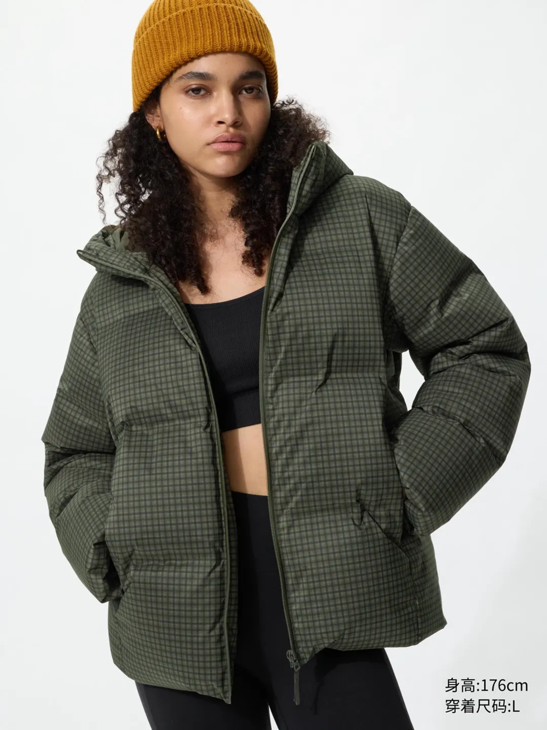 Бесшовный клетчатый пуховик с капюшоном, Uniqlo