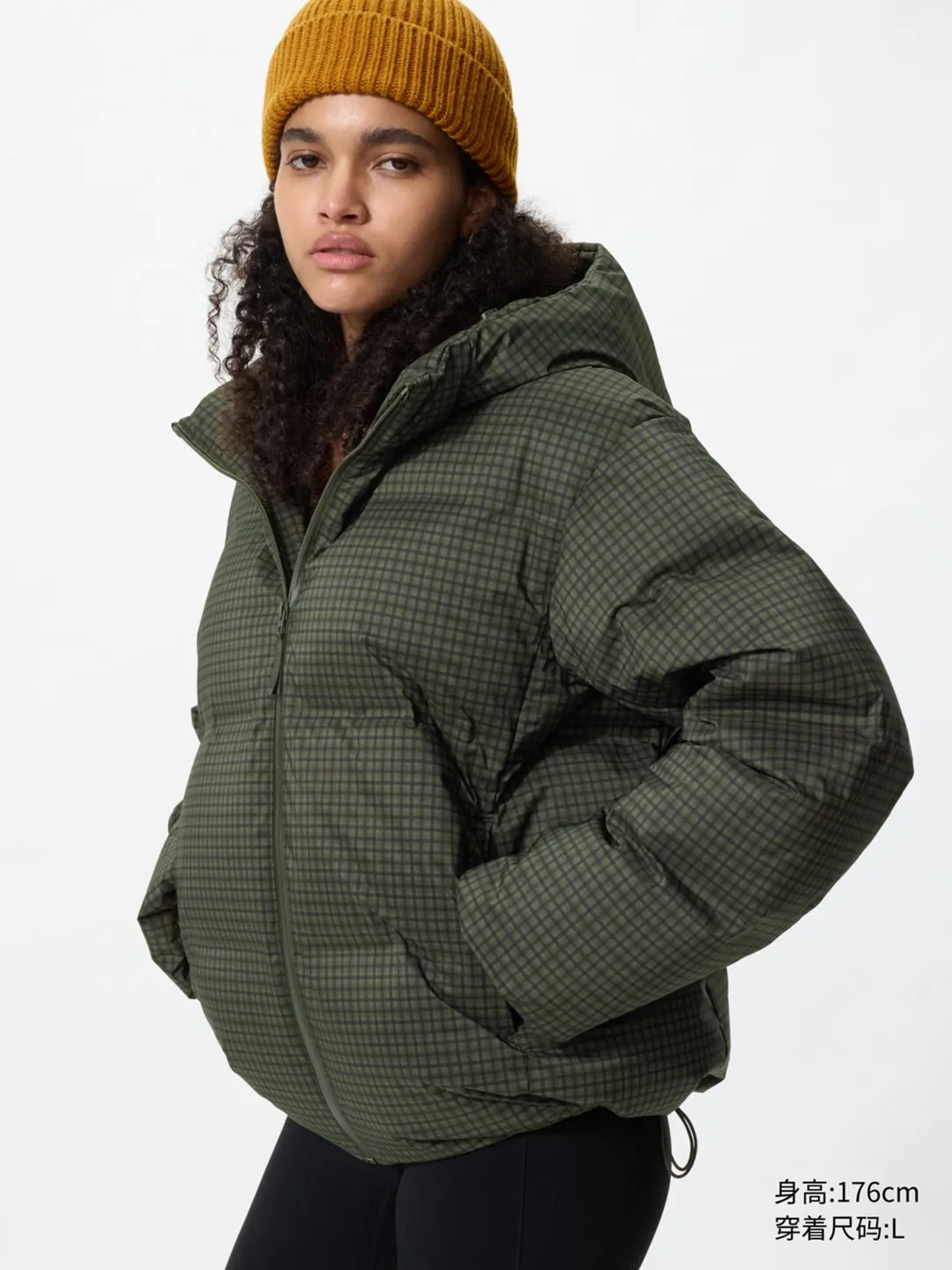 Бесшовный клетчатый пуховик с капюшоном, Uniqlo